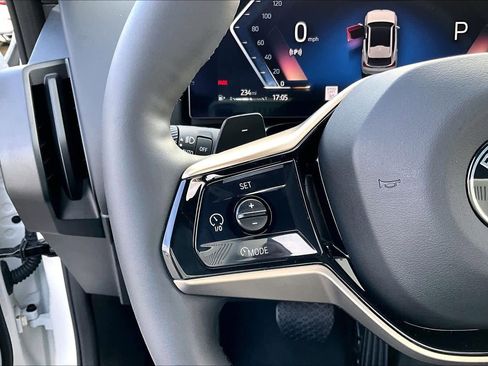 Used 2025 BMW X3 xDrive30i w/ Convenience Package image 22