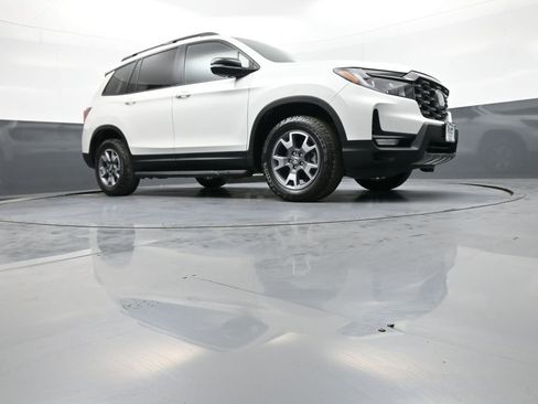 Certified 2023 Honda Passport TrailSport image 29