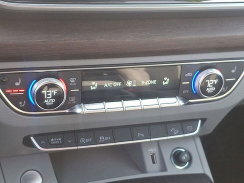 Used 2024 Audi Q5 2.0T Premium Plus w/ Premium Plus Package image 17