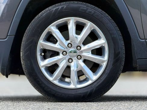 Used 2016 Jeep Cherokee Limited AWD/4WD image 31