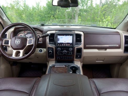 Used 2017 RAM 2500 Longhorn w/ Convenience Group AWD/4WD image 46