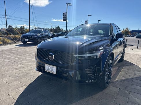 New 2026 Volvo XC60 B5 Ultra w/ Protection Package Premier image 2