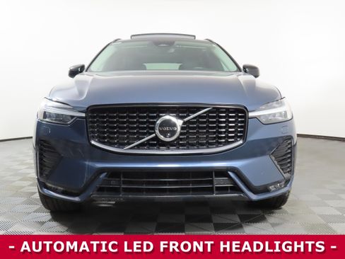 Used 2024 Volvo XC60 B5 Plus image 2