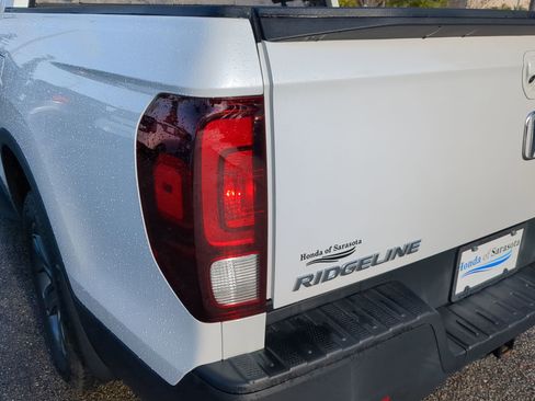 Used 2023 Honda Ridgeline RTL image 12