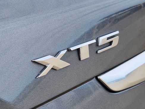 Used 2022 Cadillac XT5 Premium Luxury w/ LPO, Floor Liner Package image 11