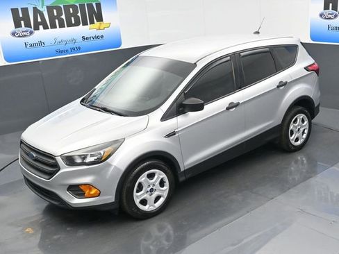 Used 2019 Ford Escape S image 23