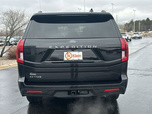 Used 2025 Ford Expedition Active AWD/4WD image 7