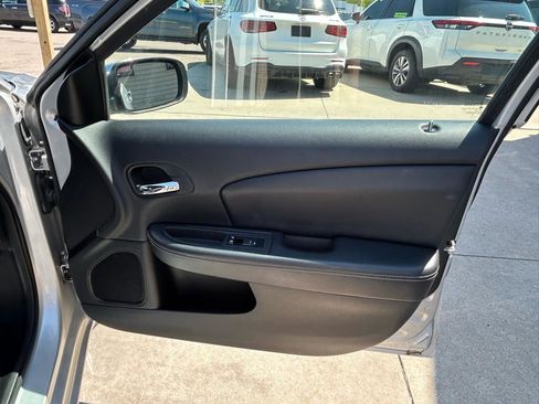 Used 2012 Chrysler 200 Limited FWD image 16