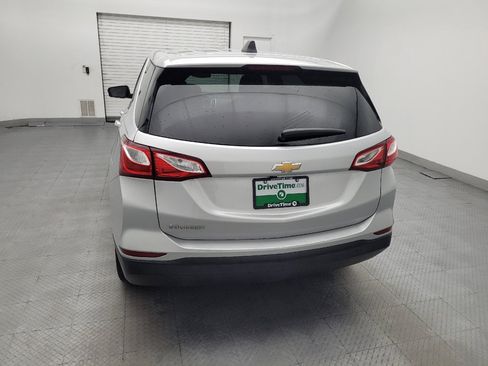 Used 2021 Chevrolet Equinox LS w/ LS Convenience Package FWD image 6