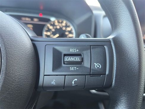 Used 2023 Nissan Rogue S image 30