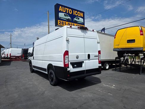 Used 2025 RAM ProMaster 3500 w/ Convenience Group FWD image 2