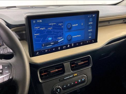 Used 2025 Ford Maverick Lariat AWD/4WD image 8