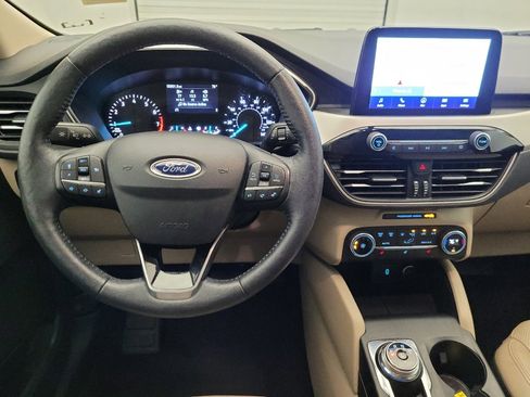 Used 2020 Ford Escape SEL image 22