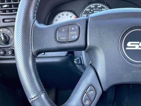 Used 2008 Chevrolet TrailBlazer SS w/ Sun And 6-Disc Cd Package image 17