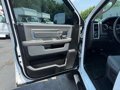 Used 2017 RAM 2500 SLT AWD/4WD image 25