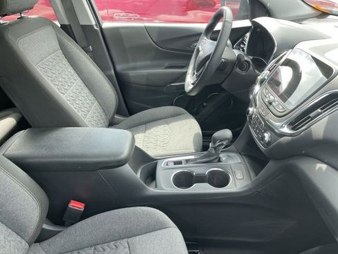 Used 2024 Chevrolet Equinox LT image 18