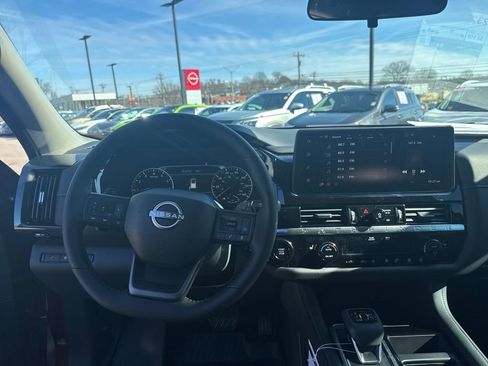 New 2026 Nissan Pathfinder SV AWD/4WD image 14
