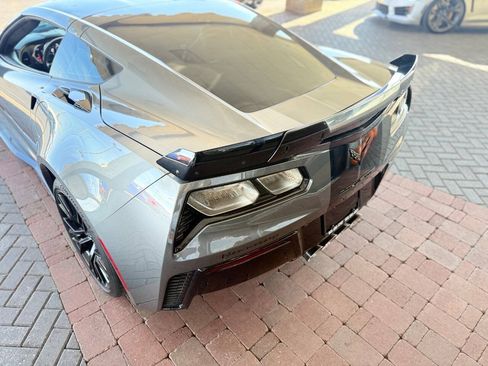 Used 2015 Chevrolet Corvette Z06 w/ 3LZ Preferred Equipment Group RWD image 22