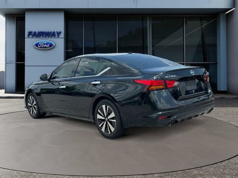 Used 2019 Nissan Altima 2.5 SV FWD image 4