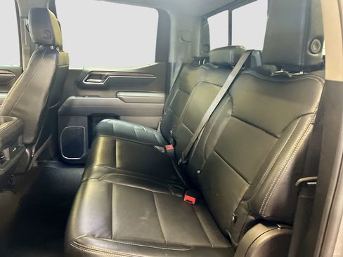 Used 2025 Chevrolet Silverado 1500 LT Trail Boss w/ Convenience Package II AWD/4WD image 24