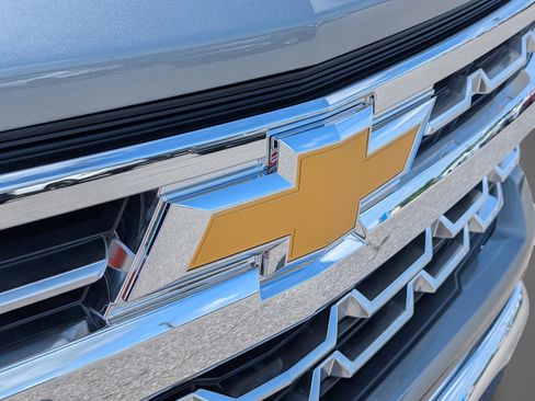 New 2026 Chevrolet Silverado 1500 LTZ w/ LTZ Premium Package AWD/4WD image 4
