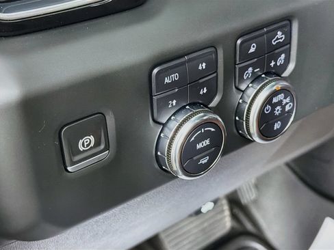 Used 2024 GMC Sierra 1500 Denali Ultimate AWD/4WD image 10