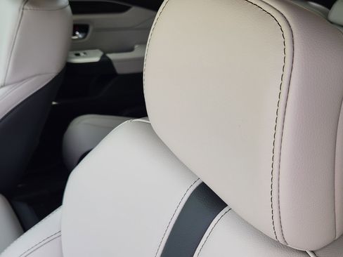 New 2026 Honda Pilot Touring image 14