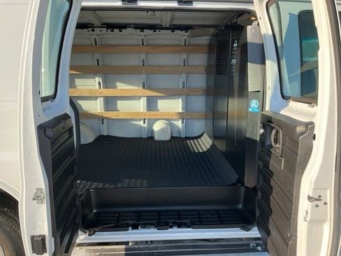 Certified 2024 GMC Savana 2500 w/ Driver Convenience Package image 17