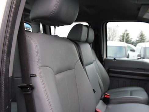 Used 2012 Ford F250 XL w/ Skid Plate Pkg image 31