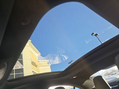 Used 2026 Mercedes-Benz CLA 250 CLA 250 image 3