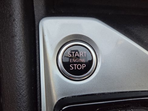 Used 2025 Nissan Altima 2.5 SV FWD image 29