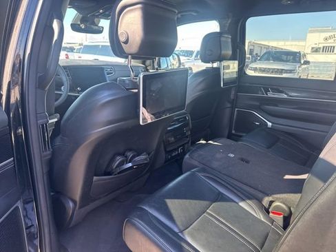 Used 2022 Jeep Wagoneer Series I image 7