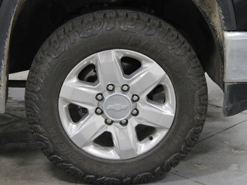 Used 2020 Chevrolet Silverado 3500 LTZ AWD/4WD image 12