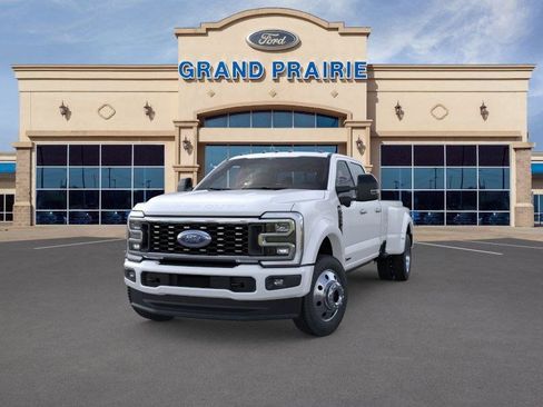 New 2026 Ford F450 Platinum image 25