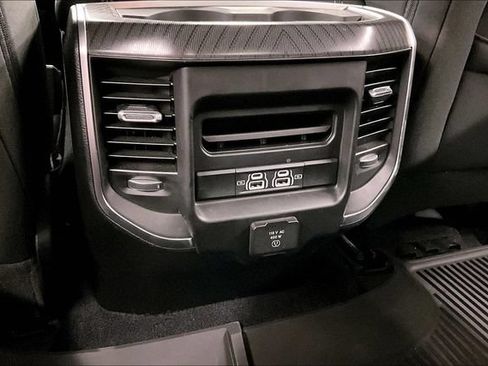 Used 2025 RAM 1500 Big Horn AWD/4WD image 33