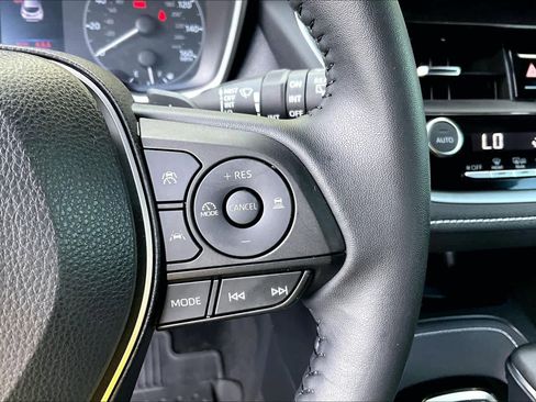 Certified 2024 Toyota Corolla SE FWD image 23
