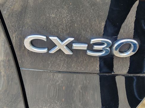 Used 2021 MAZDA CX-30 AWD 2.5 S w/ Select Package image 11