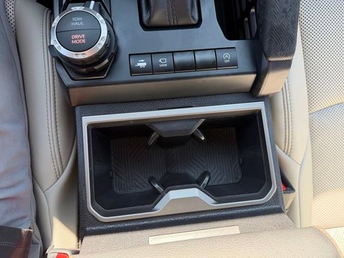 Certified 2025 Toyota Tacoma Limited AWD/4WD image 15