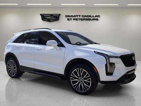Used 2024 Cadillac XT4 Sport image 7