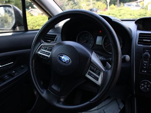 Used 2014 Subaru Crosstrek 2.0i Premium AWD/4WD image 16