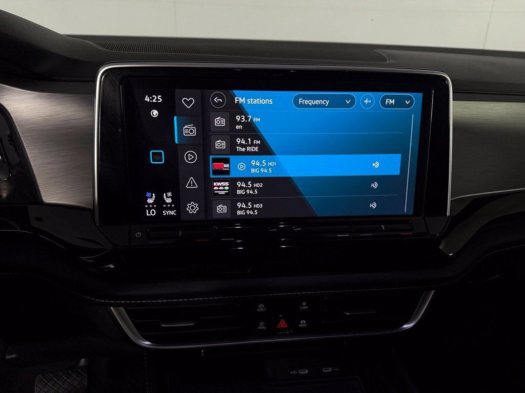Used 2026 Volkswagen Atlas Cross Sport SE FWD image 20