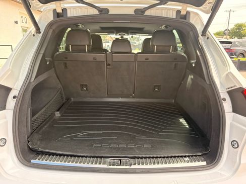 Used 2015 Porsche Cayenne S AWD/4WD image 8