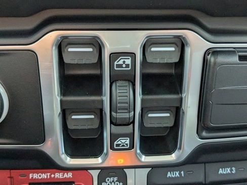 New 2026 Jeep Wrangler Unlimited Rubicon AWD/4WD image 23