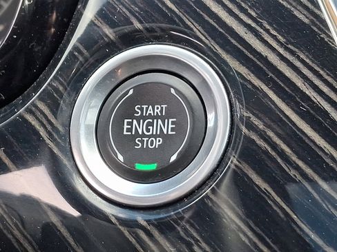 Used 2023 Cadillac XT6 Premium Luxury image 22