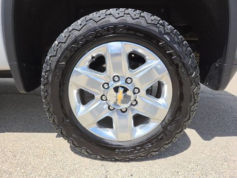 Used 2021 Chevrolet Silverado 3500 LTZ w/ LTZ Premium Package AWD/4WD image 11