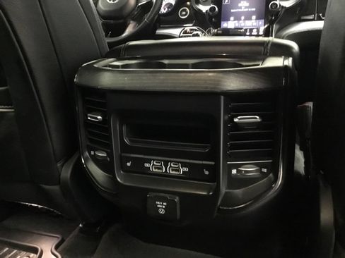 Used 2022 RAM 1500 Limited AWD/4WD image 19