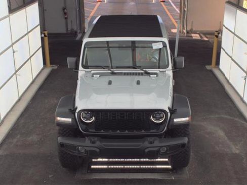 Used 2024 Jeep Wrangler Unlimited Sport AWD/4WD image 4