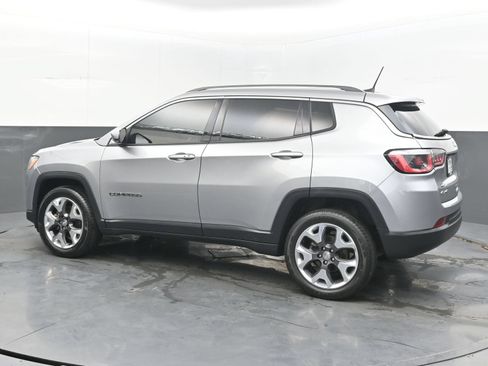 Used 2019 Jeep Compass Limited AWD/4WD image 5