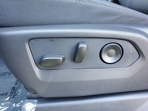 New 2026 Chevrolet Silverado 1500 Custom Trail Boss w/ LPO, Dark Essentials Package image 21