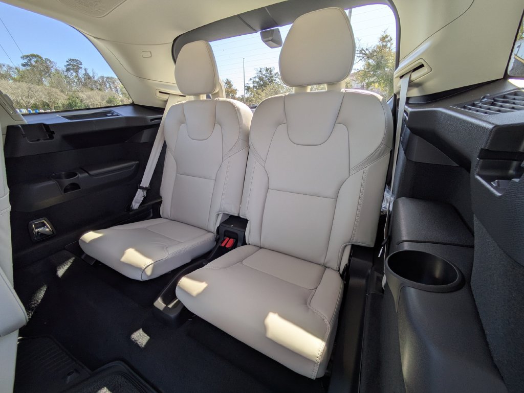 New 2026 Volvo XC90 B5 Ultra w/ Protection Package Premier AWD/4WD image 18